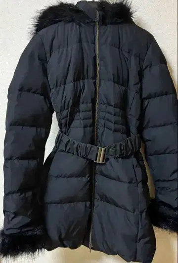 리젝시 후드 부착 다운 코트 M 사이즈