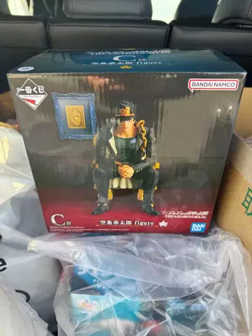 죠죠 월드 제일복권 C상 쿠죠 죠타로 피규어