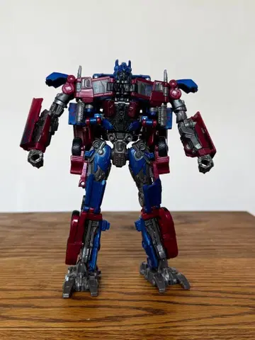 트랜스포머 스튜디오 시리즈 SS-05 옵티머스 프라임