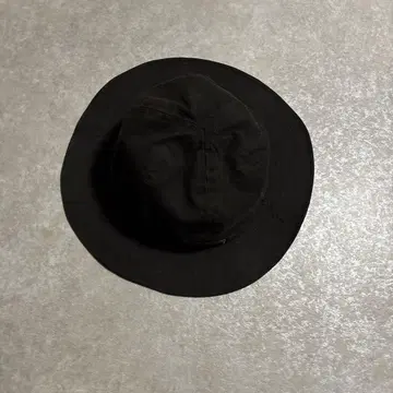 로스트 컨트롤 버킷 햇