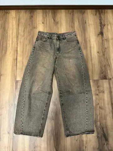 GU 커브 데님 팬츠