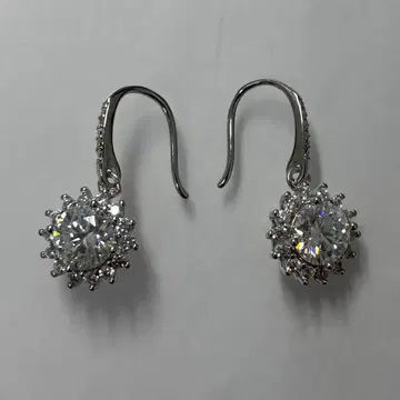 모이사나이트 실버 925 다이아몬드풍 귀걸이 GRA