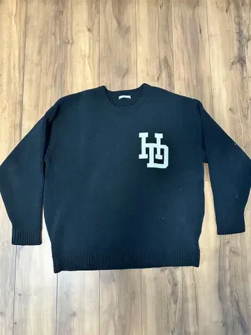 BAYFLOW 블랙 니트 스웨터 H&D 로고