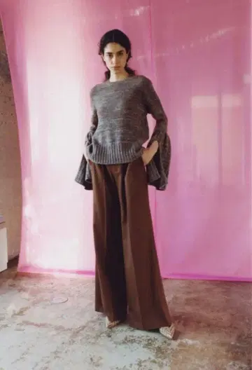 Waltz AKIRA NAKA 플레어 슬리브 니트