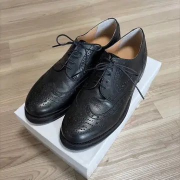 블랙 가죽 신발