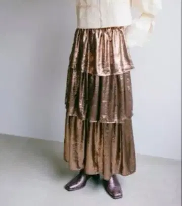 Sahara 메탈릭 캉캉 스커트
