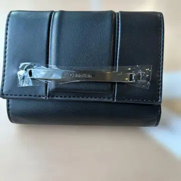 Calvin Klein 블랙 3단 폴더형 지갑