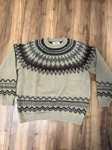 프릭스스토어 PUBLUX 기하학 패턴 크루넥 스웨터