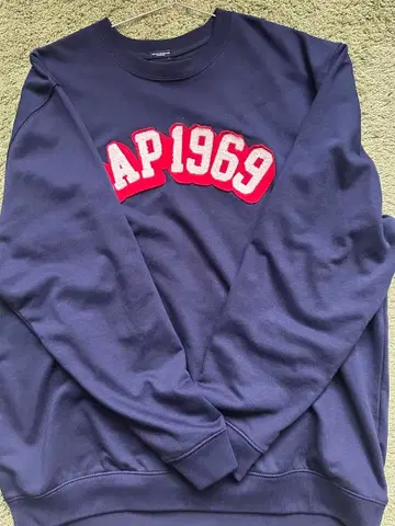 GAP 네이비 크루넥 맨투맨