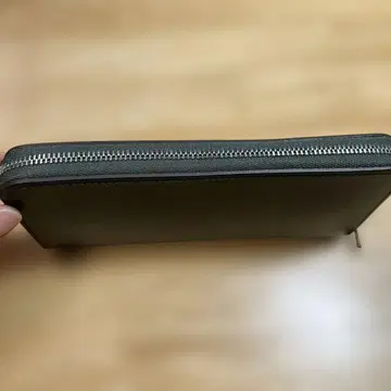 블랙 (짙은 녹색) 가죽 장지갑 지퍼식