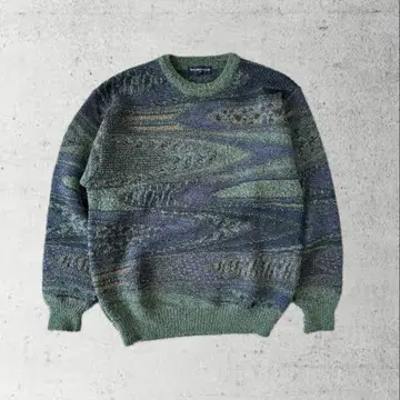 그린 계열 그라데이션 크루넥 니트