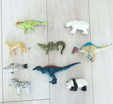 [ 어린이용 ] 공룡과 동물 피규어 9체 세트