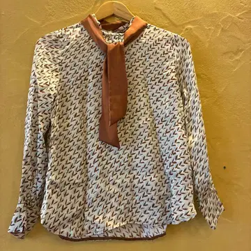 ANAYI 보타이 리본 포함 긴팔 블라우스