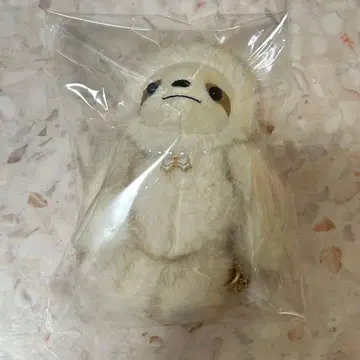 NiziU 아야카 키링 나무늘보 봉제인형 참 화이트