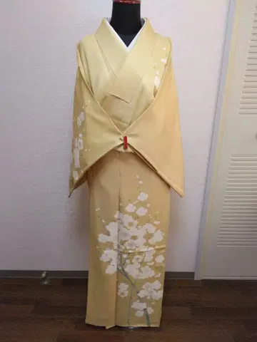 리메이크 소재 옅은 옐로우 컬러 꽃무늬 호몬기 순수 실크