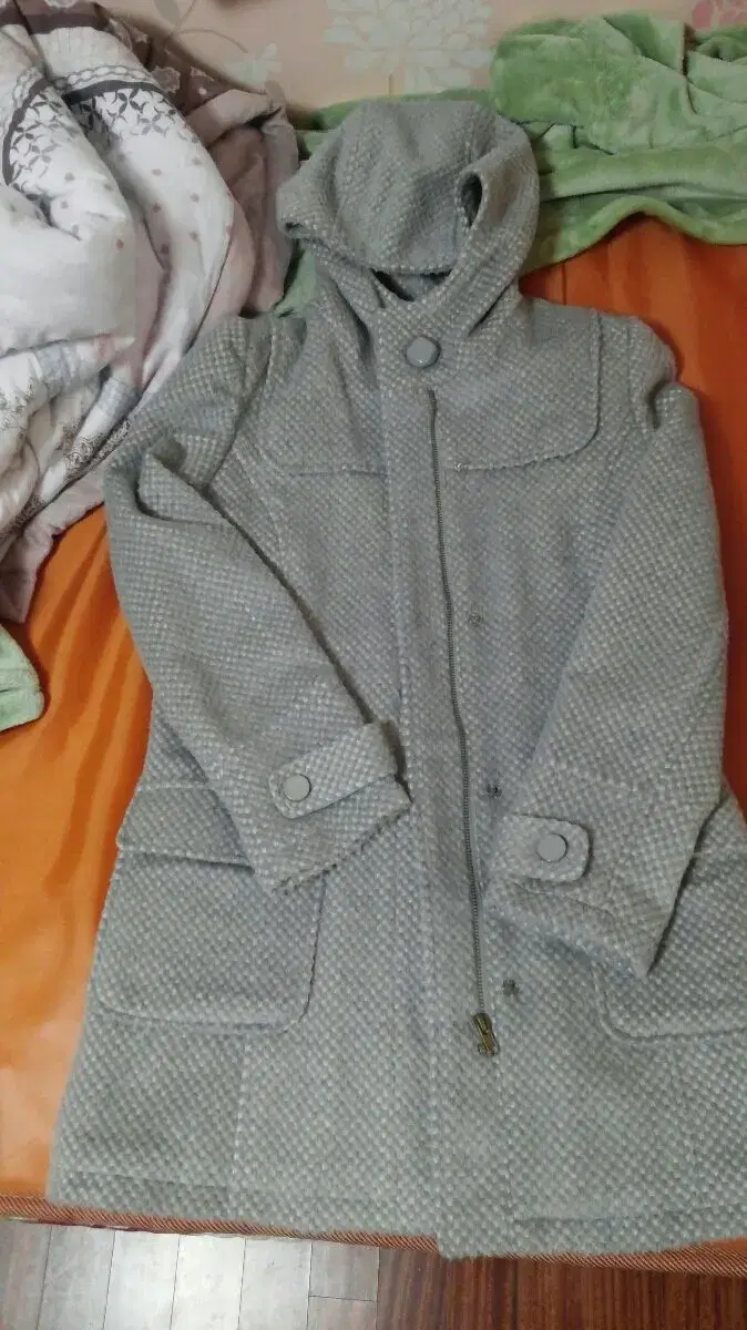 [55] Zippered Quilted Hooded Coat