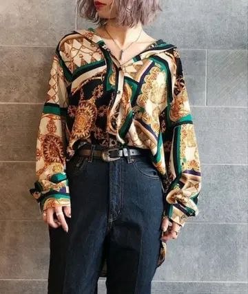 새상품급 PAGEBOY 체인 프린트 BIG 셔츠