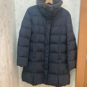 CECI OU CELA 네이비 다운 자켓 38