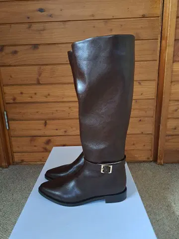 브라운 가죽 롱 부츠 버클 포함