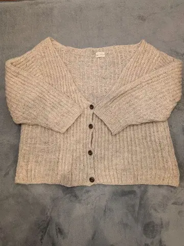 Sisam 베이지 니트 가디건