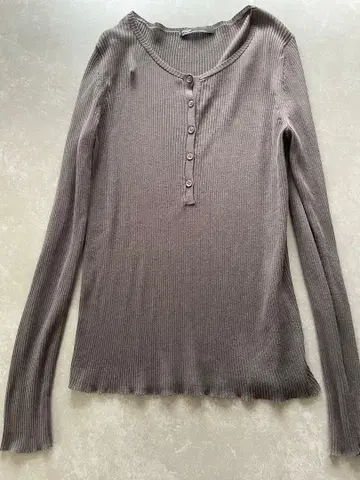 Plage 리브 그레이쉬 브라운 긴팔 T셔츠