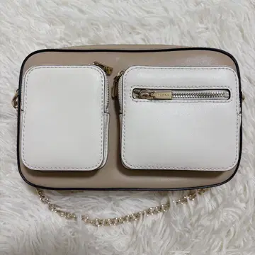 페드로 체인 숄더 핸드백 베이지