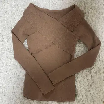 LILY BROWN 오프숄더 리브 니트