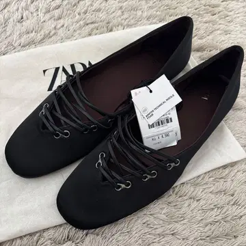 ZARA 블랙 플랫슈즈 레이스업 38 사이즈