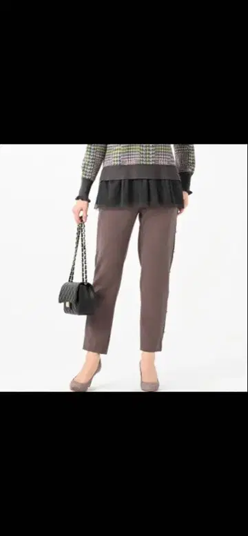 앤드러브 새상품 펄 비쥬 스타일리시 슬림 레그 팬츠 3L 모카