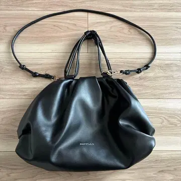 MAX STUDIO 블랙 핸드백