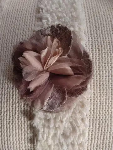 새상품급 에포카 플라워 브로치 더스티 핑크 계열