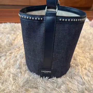 J&M DAVIDSON 스터드 데님 라운드 바닥 백