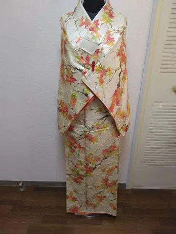 단풍 패턴 코몬 기모노 순수 실크