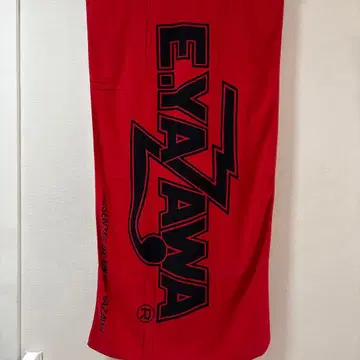 야자와 에이요시 빨간색 SBT 야자와 클럽 당시 물품