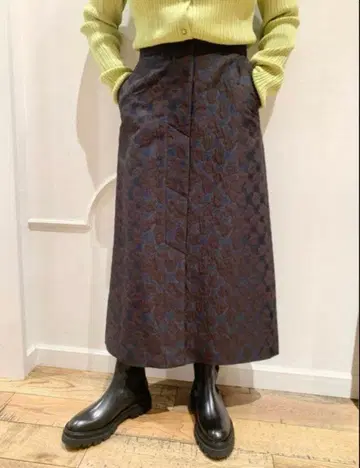 이에나 플라워 자카드 스커트