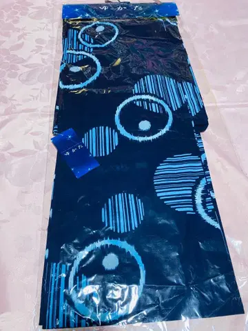 네이비와 스카이블루의 원형 무늬 유카타