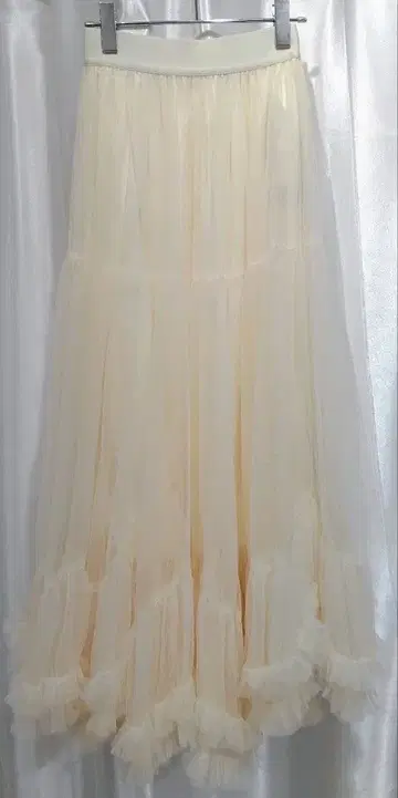 튤 플레어 스커트 크림