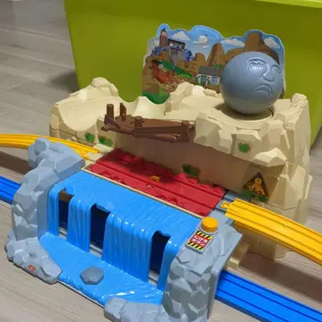 도망쳐! 토마스! 볼더의 굴렁굴렁 산 세트