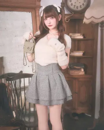 미셸 마카롱 하운드투스 체크 패턴 슬림 레그 스커트