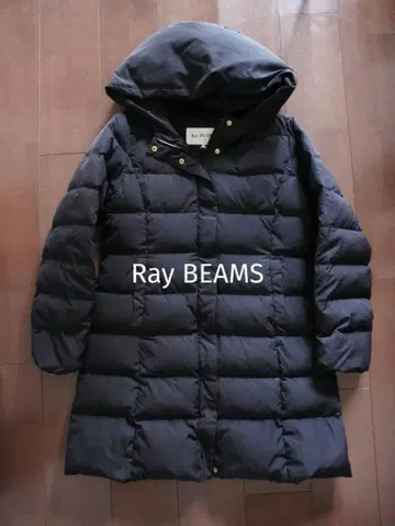 Ray BEAMS 후드 부착 블랙 다운 자켓
