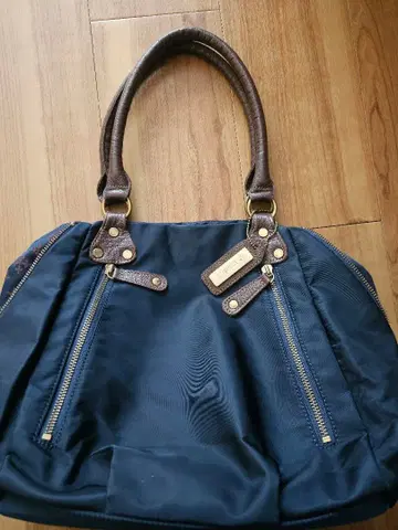 russet 네이비 나일론 숄더백