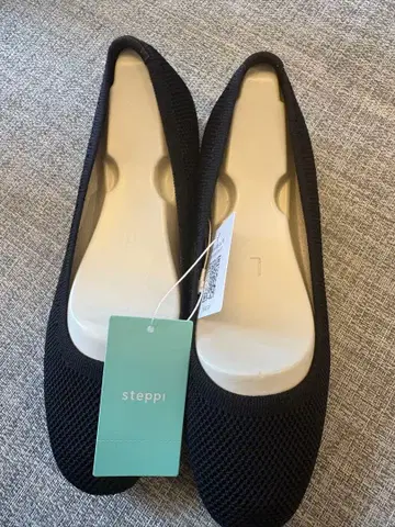 steppi 블랙 플랫슈즈 4H