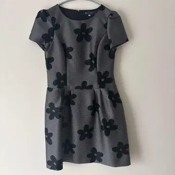 M'S GRACY 무릎 기장 원피스