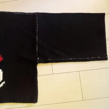 CRUFFIN 니트 한국