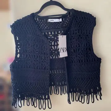 ZARA 블랙 슬리브리스 베스트 숏 기장 M 사이즈