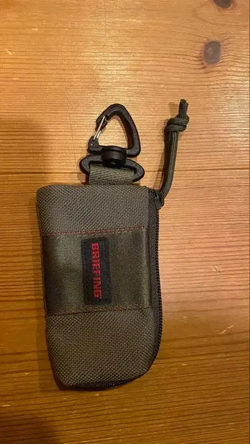 BRIEFING 라운드 퍼스 STD 파우치