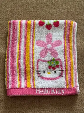 [레어!] 야생 딸기 키티 핸드 타월 헤이세이 레트로 2001년 산리오
