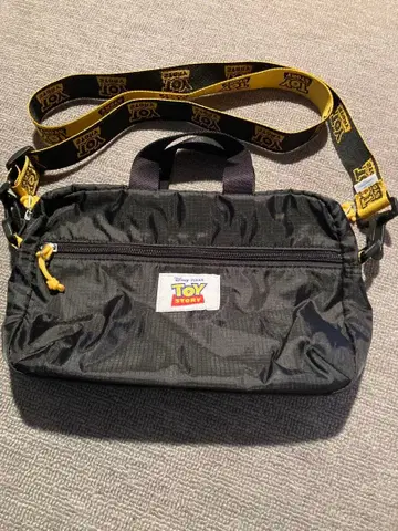 디즈니 픽사 토이 스토리 숄더백 블랙