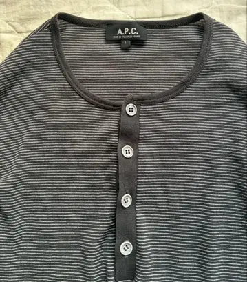 APC 헨리넥 셔츠