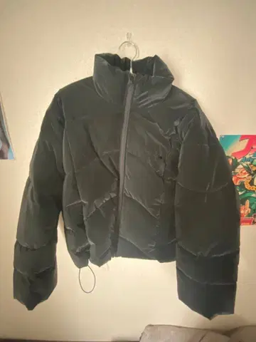 블랙 숏 기장 다운 자켓 L 사이즈